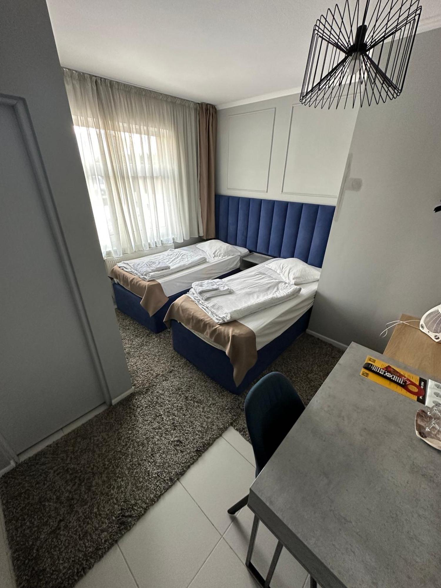 Hotel Paso Cluj-Napoca Luaran gambar